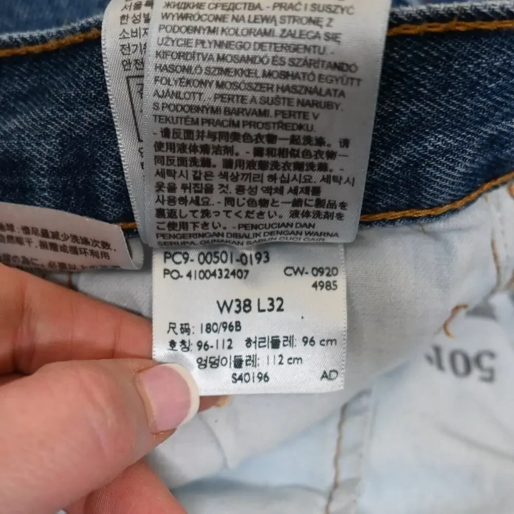 Levi's Men's 501 Straight Leg Button Fly Jean 38x32